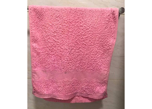 毛圈稀疏的毛巾